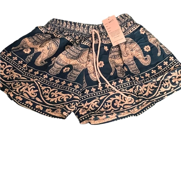 Pants - HIPPIE/BOHO/GYPSY SHORTS.  S/M.  CL/GR02.   9977